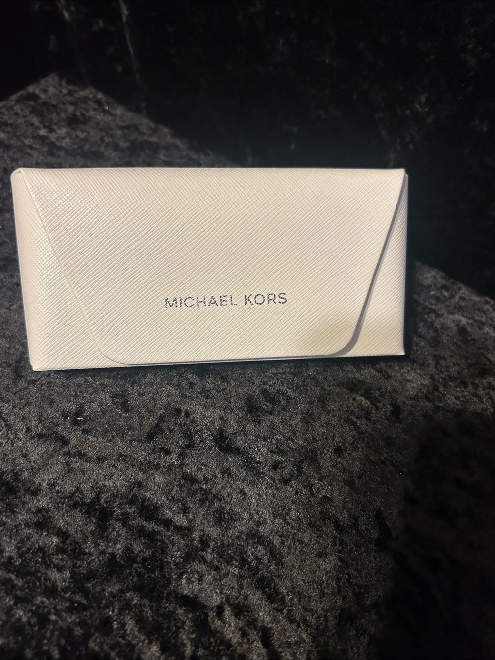Michael Kors White Textured Eyewear Case